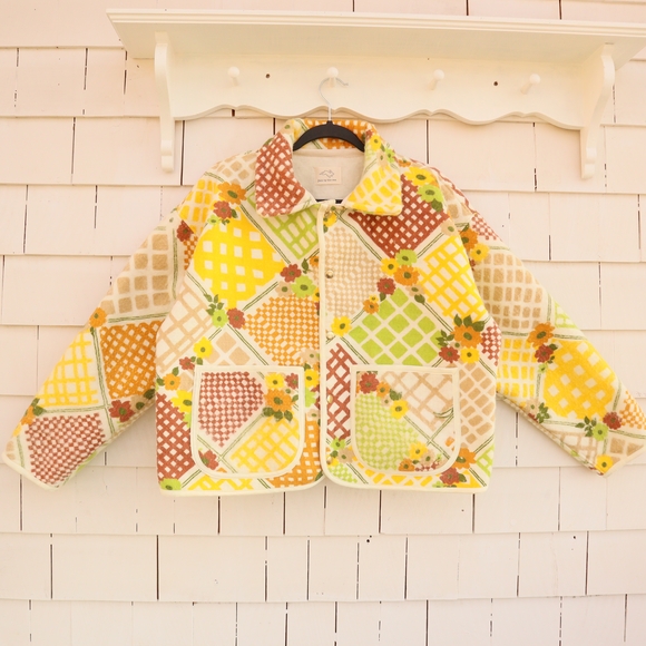Handmade Jackets & Blazers - Upcycled Jacket from Vintage Patchwork Floral Blanket 70s M • L